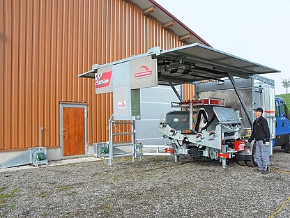 RS-Q - LKW Aufbau - Nach der Pflege alles wieder einfach hydraulisch "einpacken"